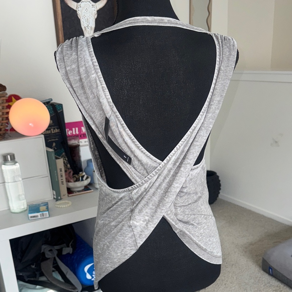 Lulu's Heather Gray Twist Back Muscle Tee